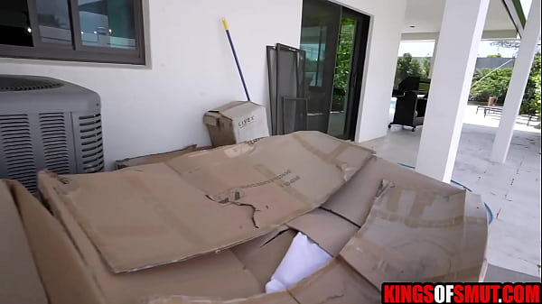 Spying then fucking my hot MILF neighbor
